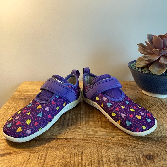 Speedo Shoes Speedo Girls L 9 Purple Heart Pattern Velcro Water